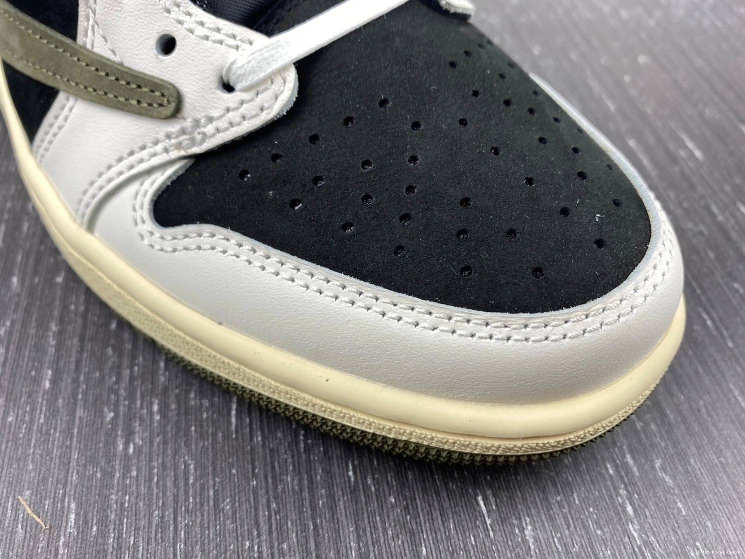 Travis x Low Air Olive 1 OG Jordan Scott DZ4137-106 0927
